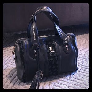 🦄💘 L.A.M.B. Leather purse like new, SALE